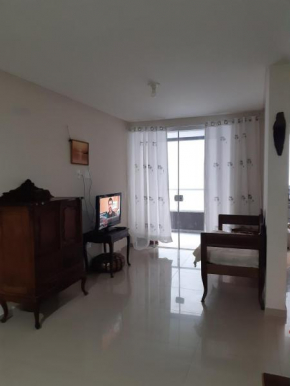 Lindo apto em Bombinha 300m da praia
